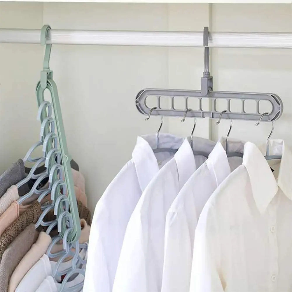 Dynamic Wardrobe Hanger