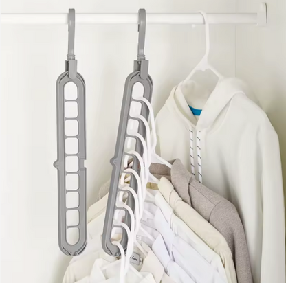 Dynamic Wardrobe Hanger